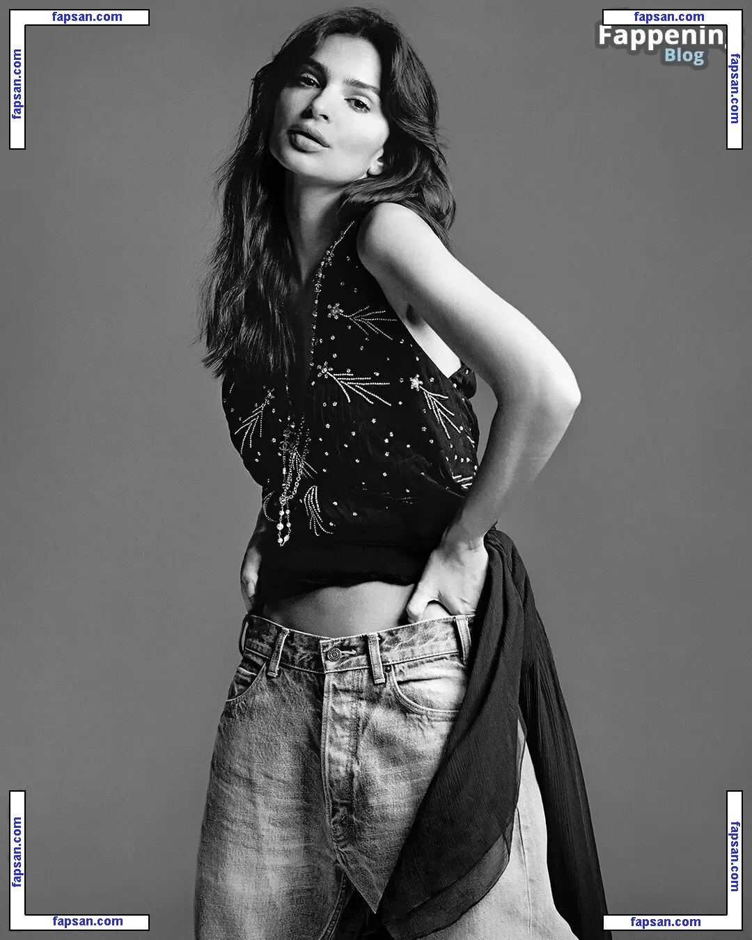 Emily Ratajkowski nude photo #16692 from OnlyFans