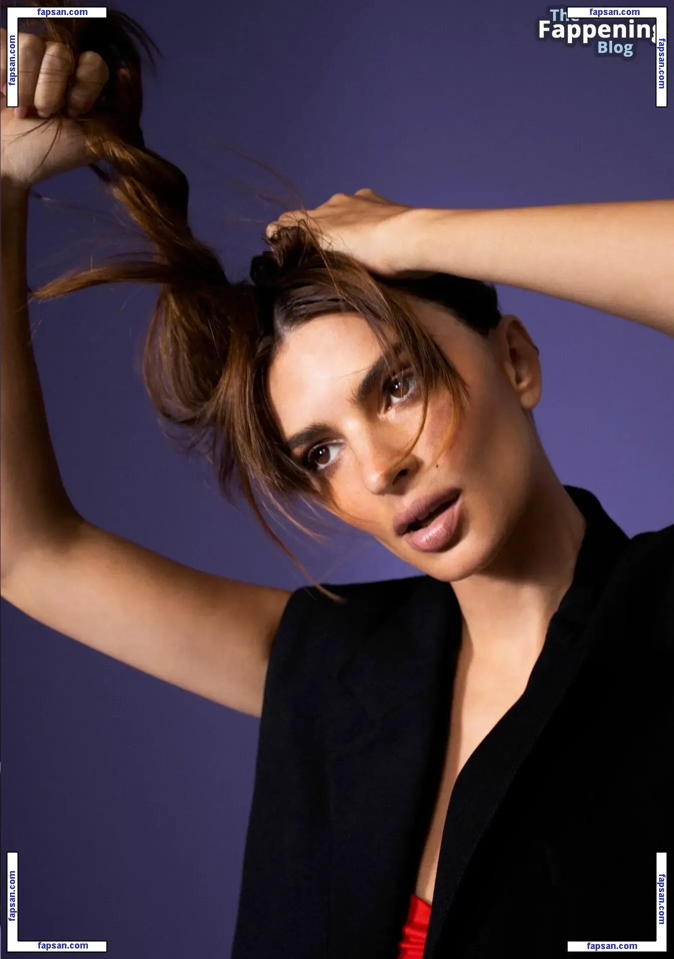 Emily Ratajkowski nude photo #16952 from OnlyFans
