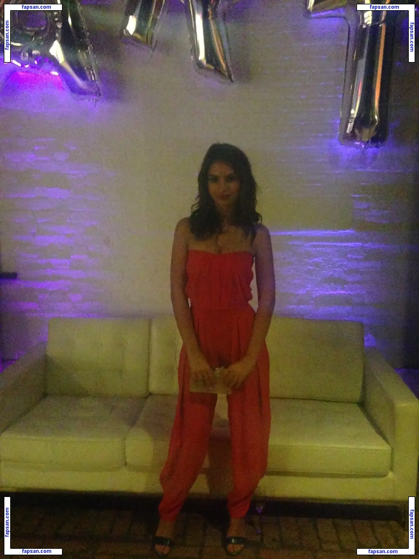Emily Ratajkowski nude photo #17267 from OnlyFans