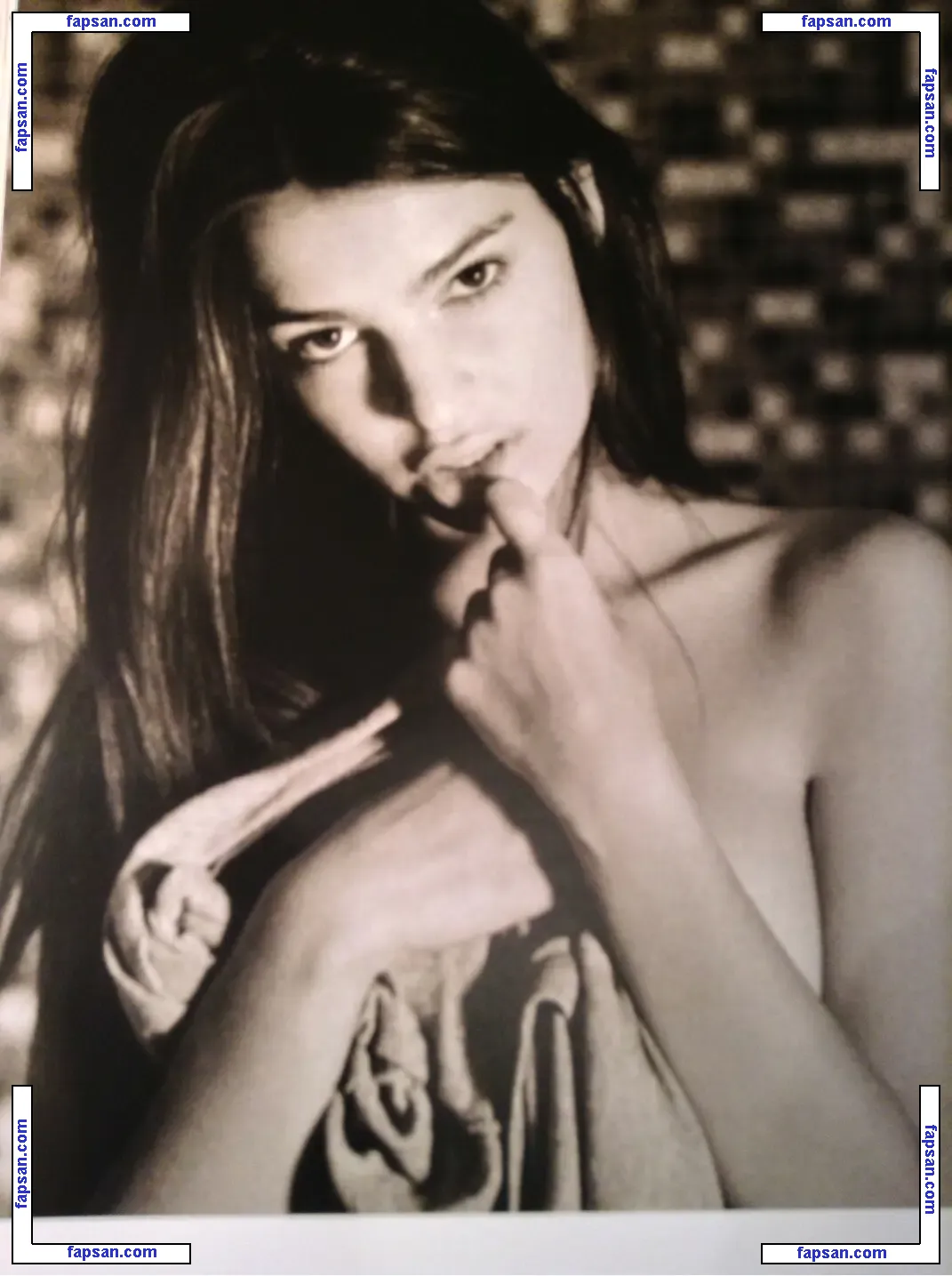 Emily Ratajkowski nude photo #17317 from OnlyFans
