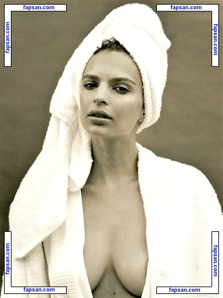 Emily Ratajkowski nude photo #17335 from OnlyFans