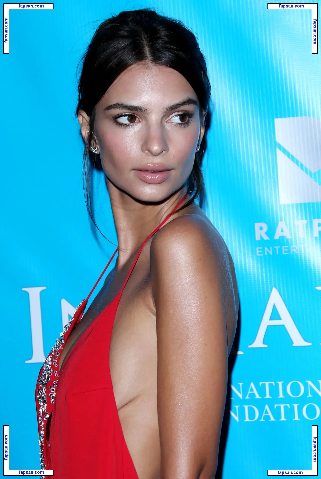 Emily Ratajkowski nude photo #17357 from OnlyFans