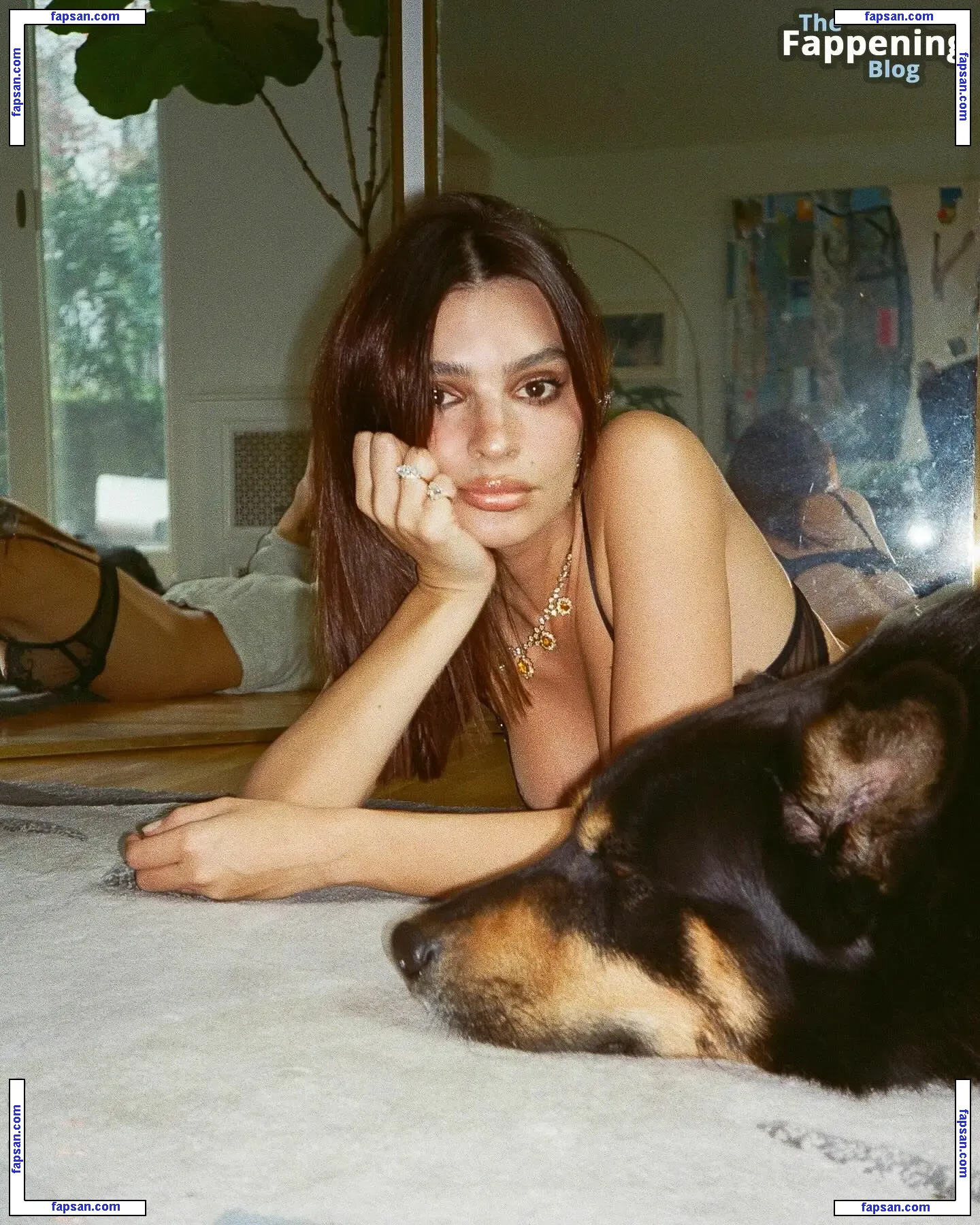 Emily Ratajkowski nude photo #17425 from OnlyFans