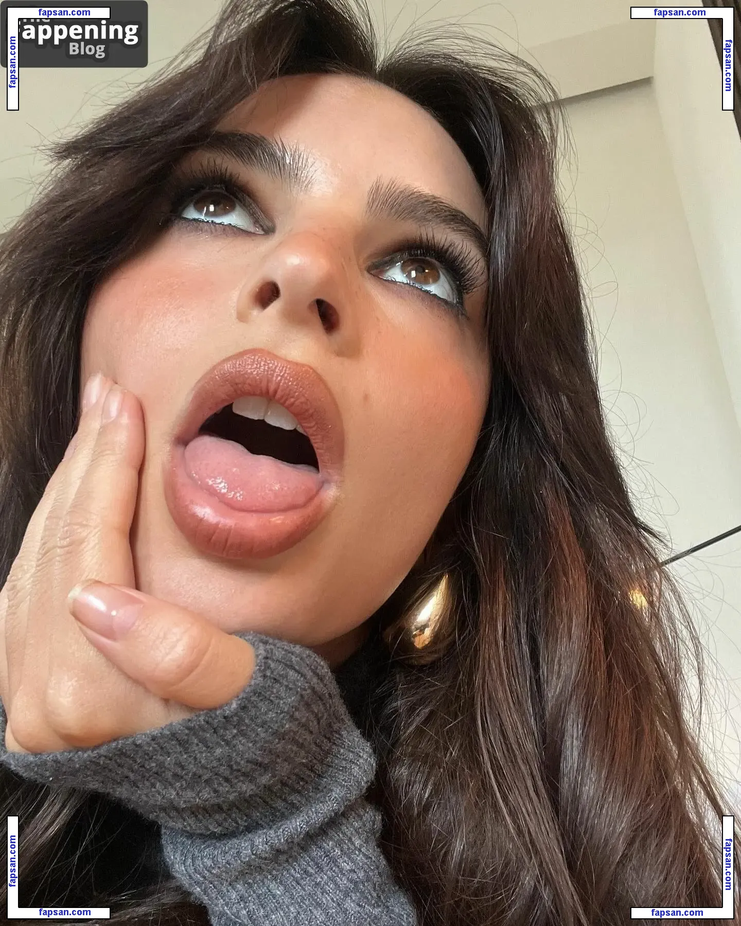 Emily Ratajkowski nude photo #17547 from OnlyFans