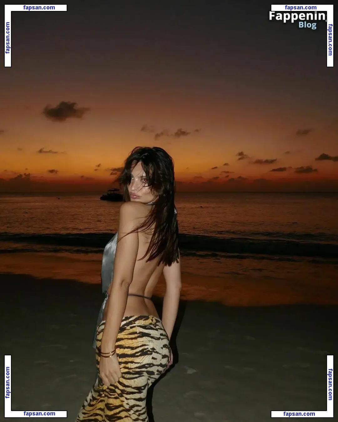 Emily Ratajkowski nude photo #17553 from OnlyFans