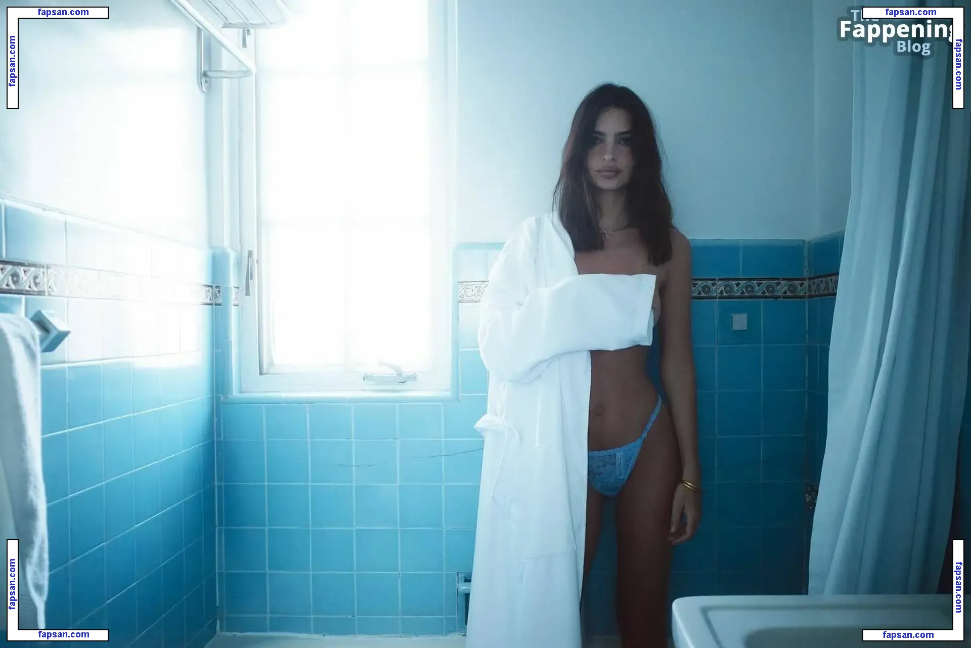 Emily Ratajkowski nude photo #17613 from OnlyFans