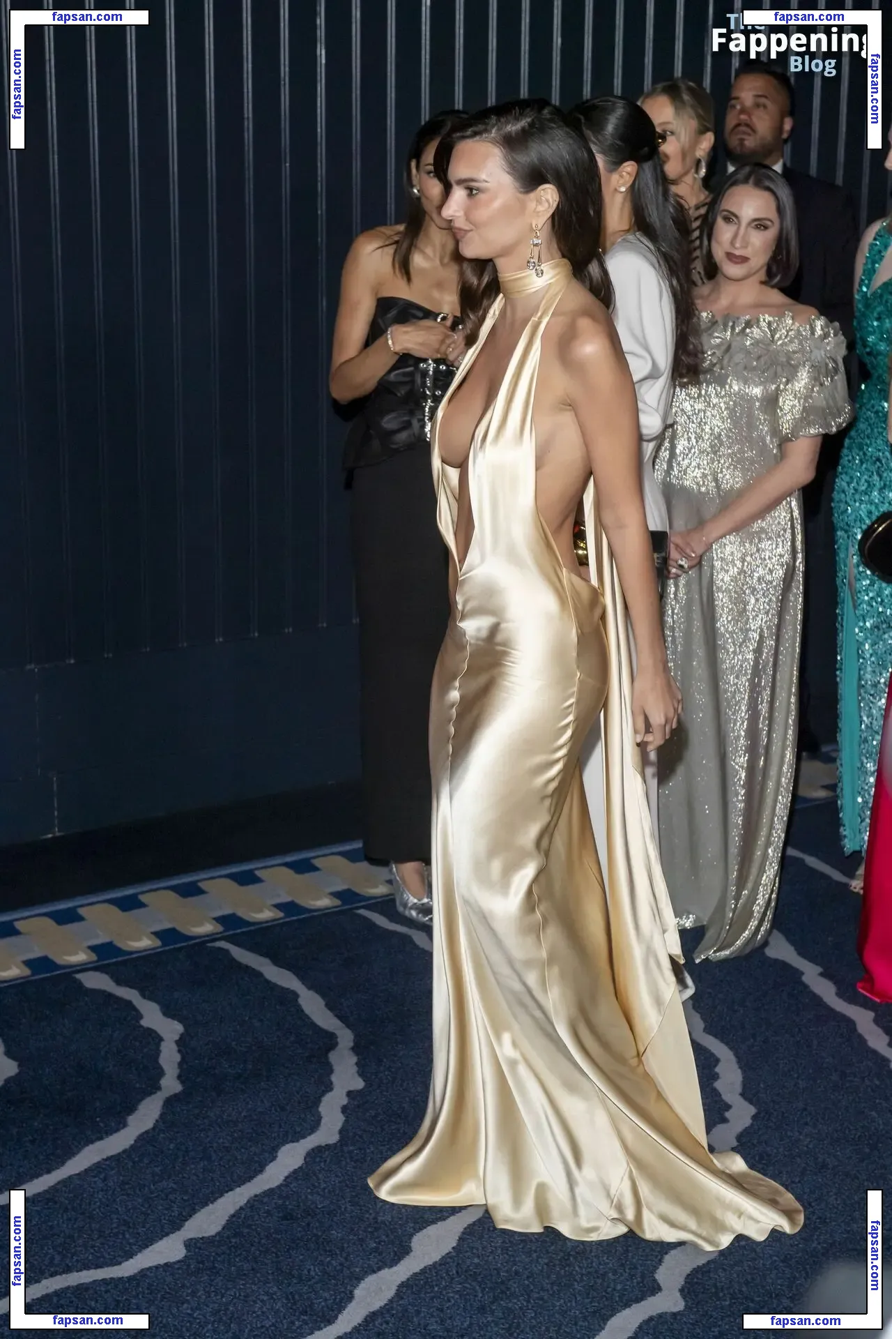 Emily Ratajkowski nude photo #17627 from OnlyFans