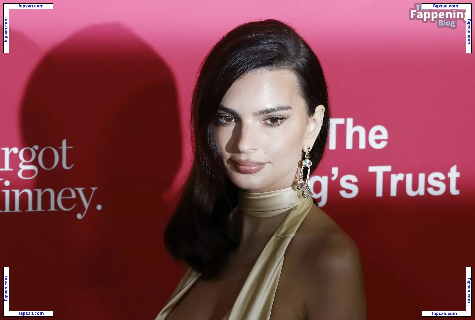 Emily Ratajkowski nude photo #17638 from OnlyFans