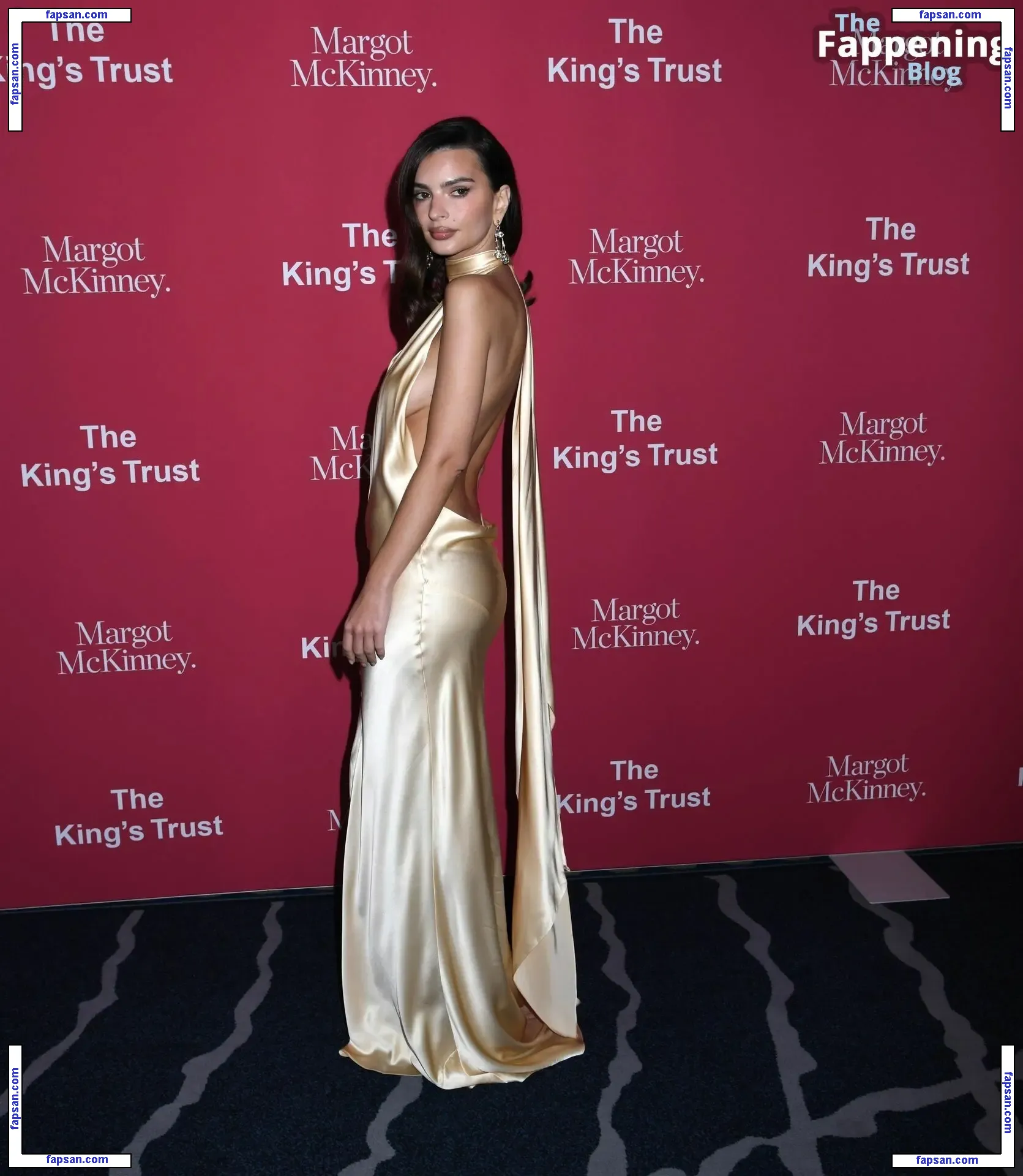 Emily Ratajkowski nude photo #17656 from OnlyFans