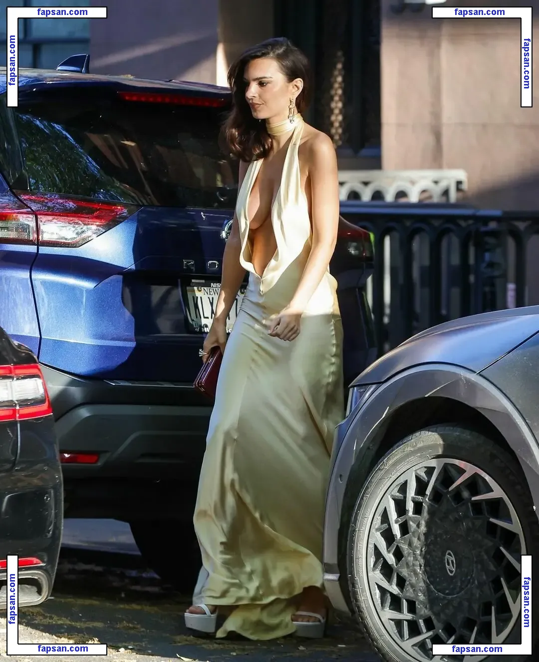 Emily Ratajkowski nude photo #17686 from OnlyFans