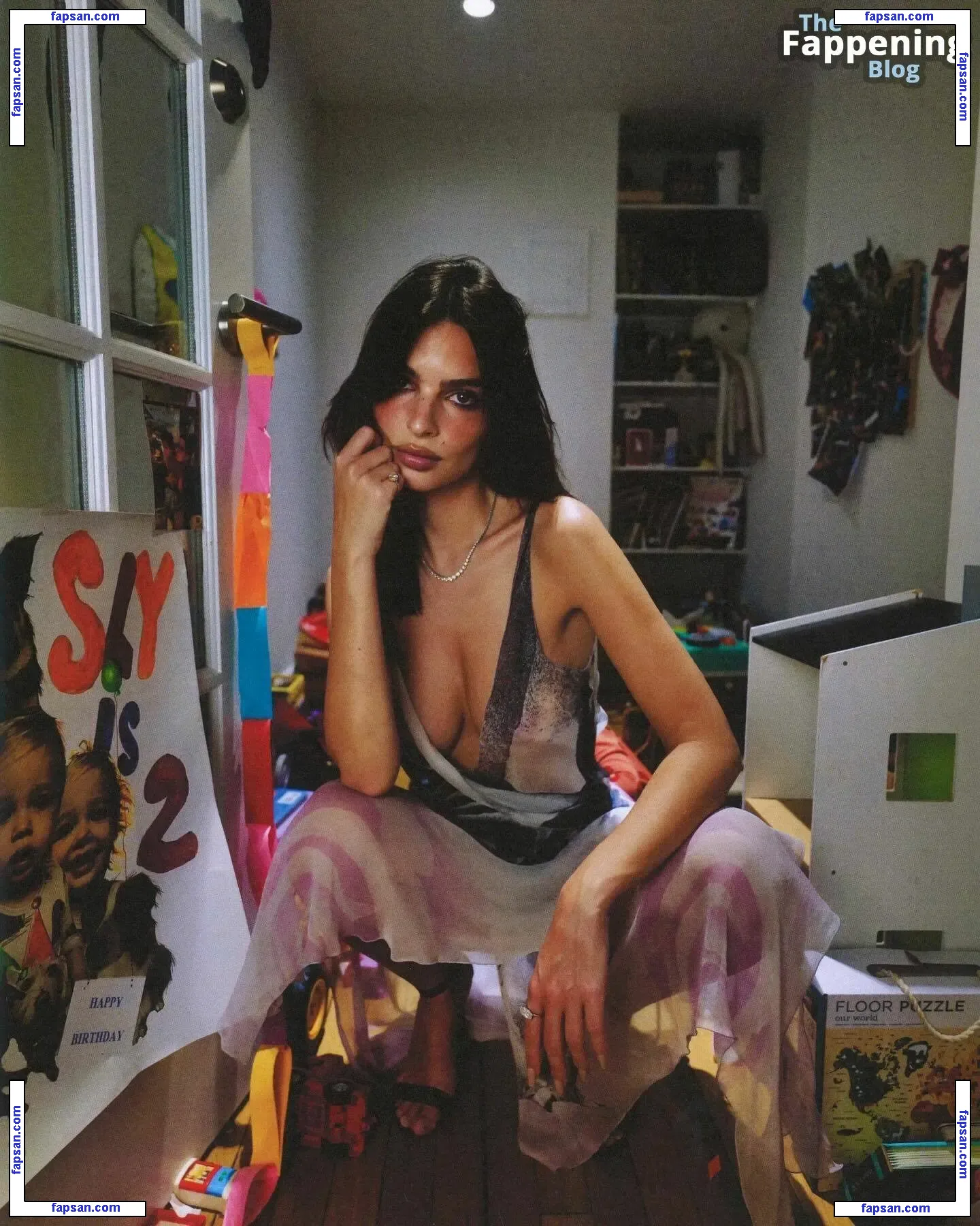 Emily Ratajkowski nude photo #17847 from OnlyFans