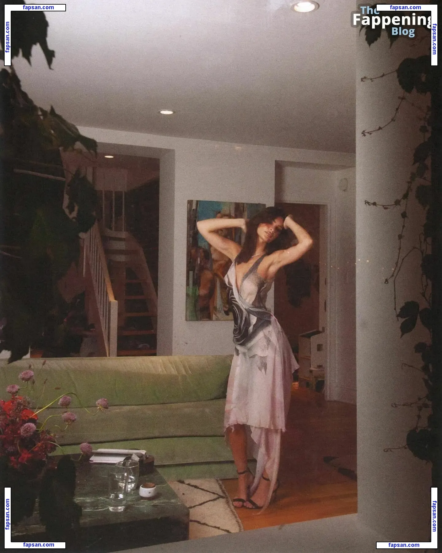 Emily Ratajkowski nude photo #17848 from OnlyFans