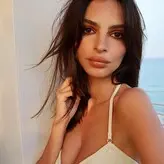Emily Ratajkowski nude #17136