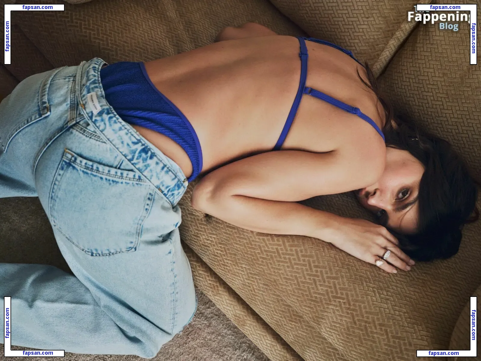 Emily Ratajkowski nude photo #18020 from OnlyFans