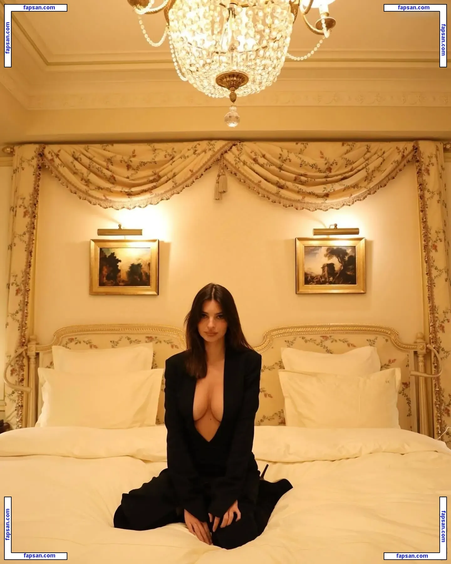 Emily Ratajkowski nude photo #18405 from OnlyFans