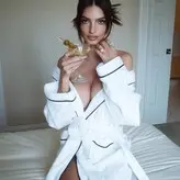Emily Ratajkowski nude #18360