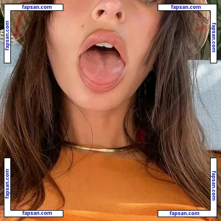 Emily Ratajkowski голая фото #19249 с Онлифанс