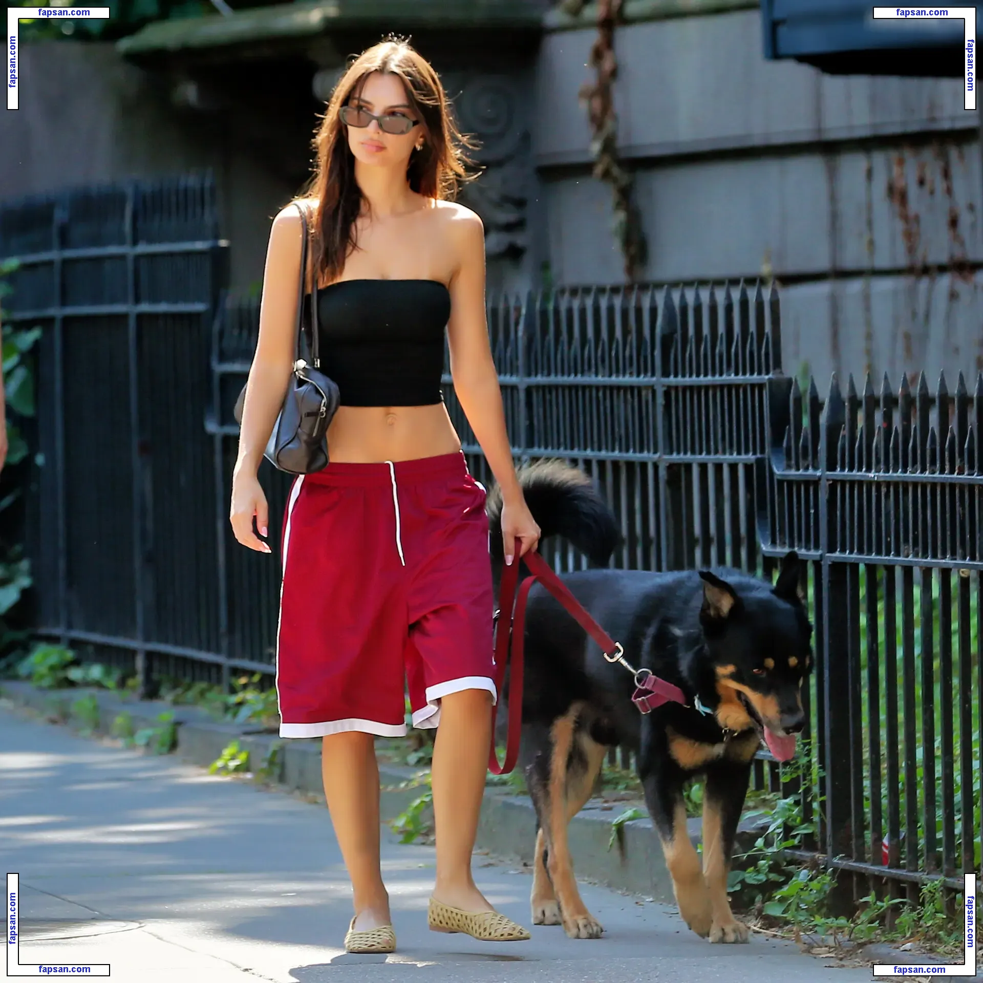 Emily Ratajkowski nude photo #19267 from OnlyFans