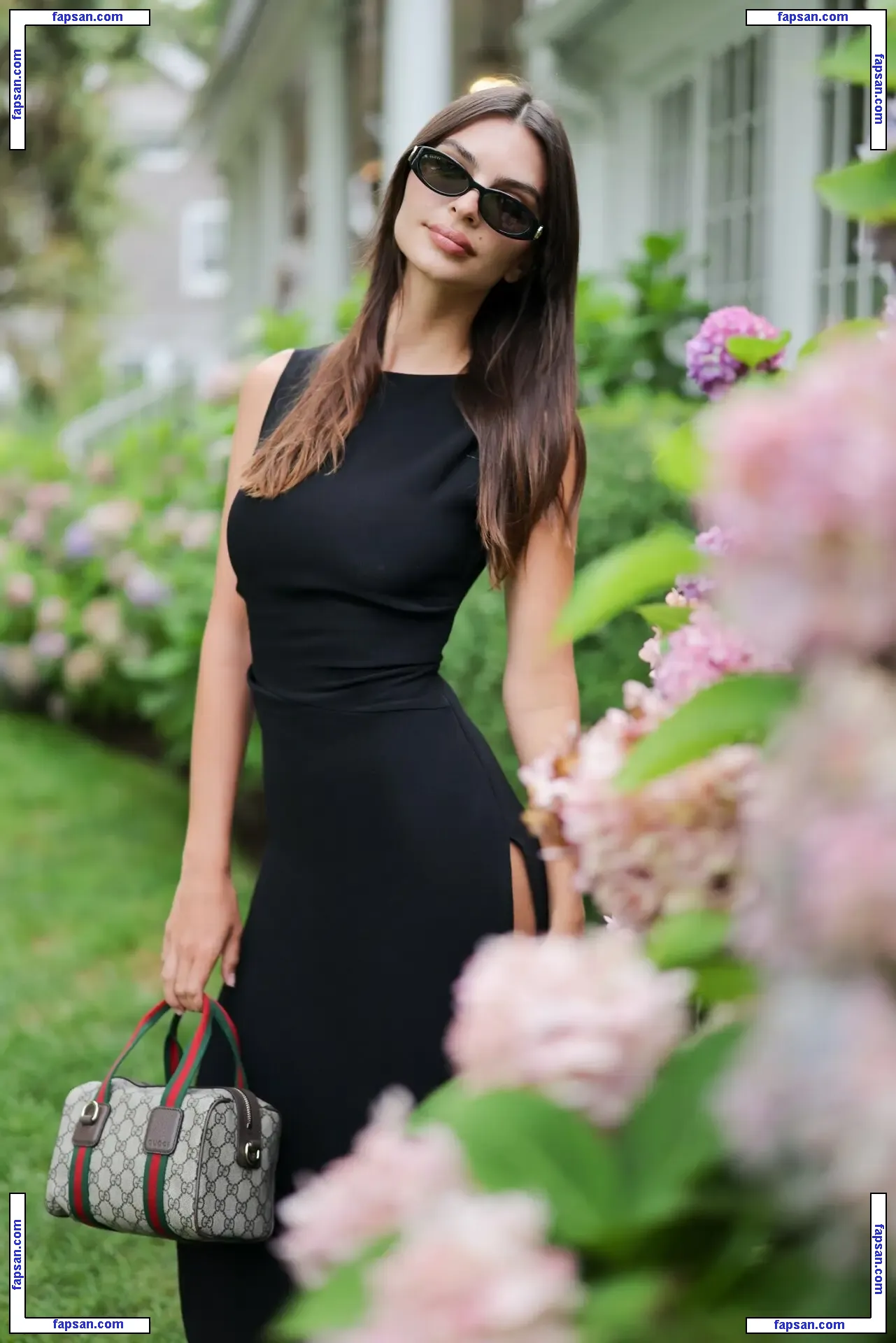 Emily Ratajkowski голая фото #19318 с Онлифанс