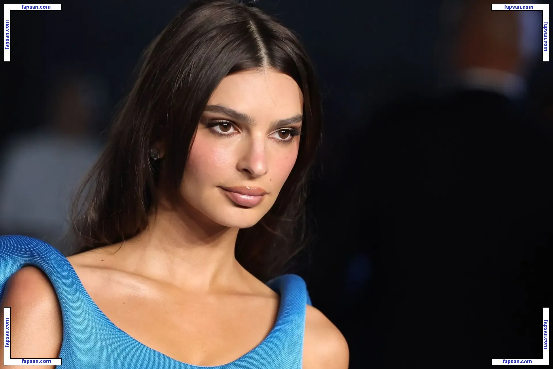 Emily Ratajkowski nude photo #19403 from OnlyFans