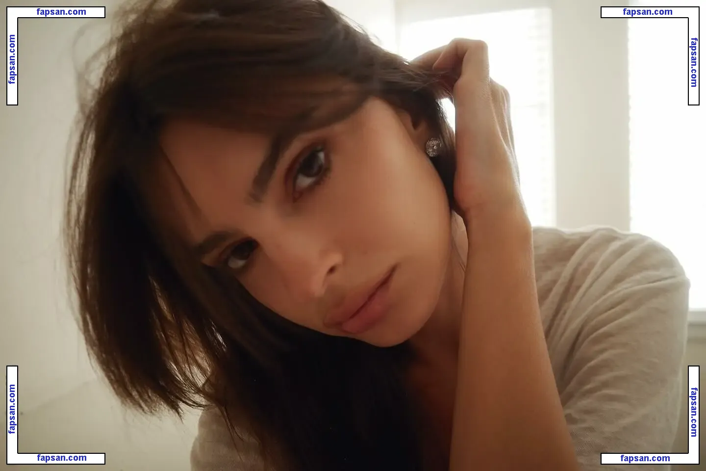 Emily Ratajkowski nude photo #19419 from OnlyFans