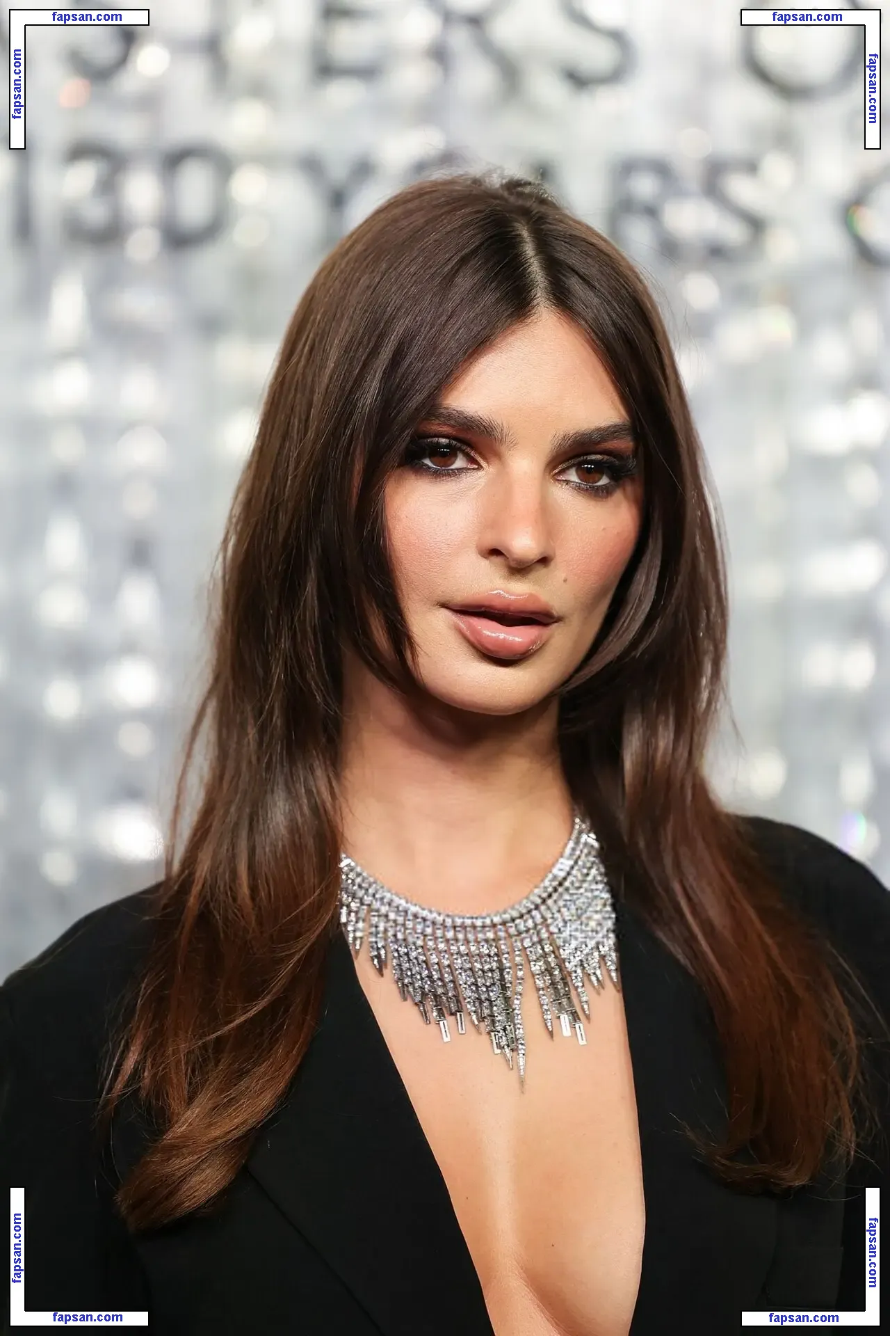 Emily Ratajkowski nude photo #19453 from OnlyFans