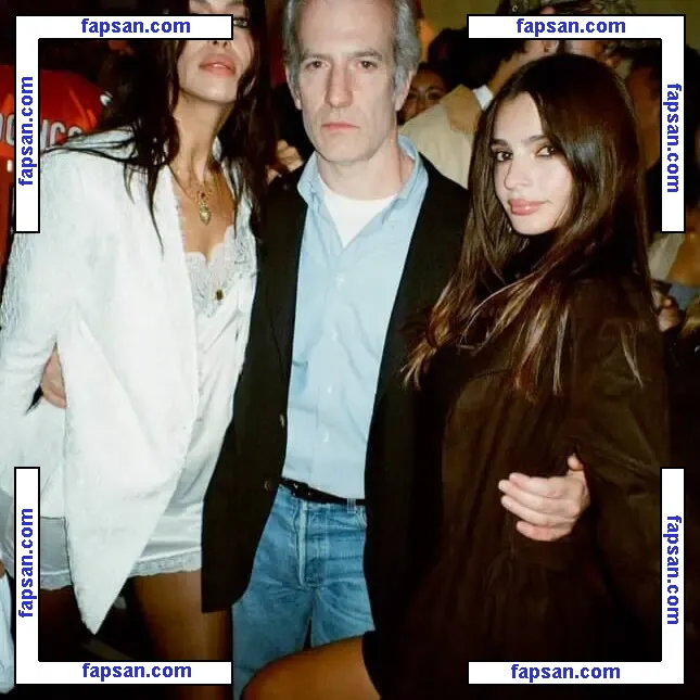 Emily Ratajkowski nude photo #19463 from OnlyFans