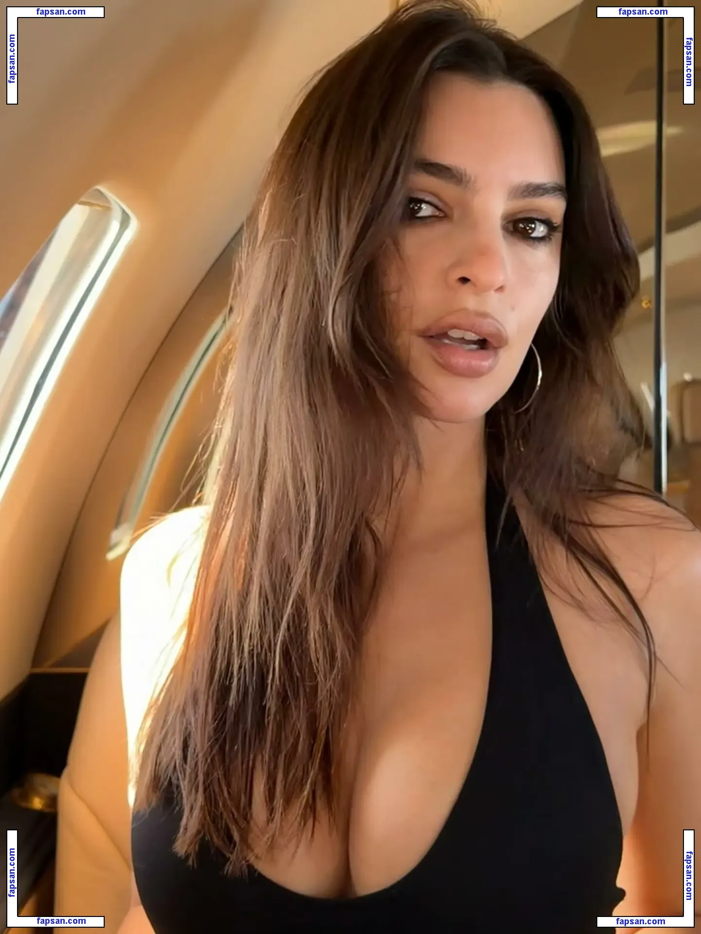 Emily Ratajkowski голая фото #19487 с Онлифанс