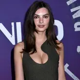 Emily Ratajkowski голая #19145