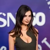 Emily Ratajkowski голая #19152