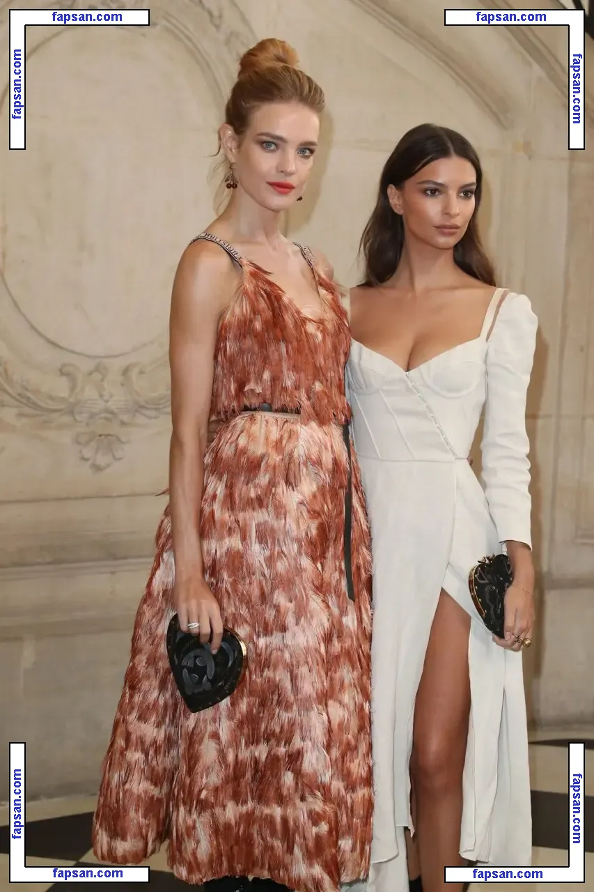 Emily Ratajkowski голая фото #2744 с Онлифанс