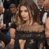 Emily Ratajkowski голая #3276