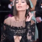 Emily Ratajkowski голая #3319