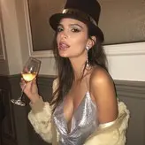 Emily Ratajkowski голая #3903