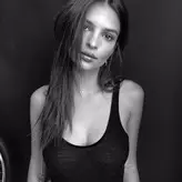Emily Ratajkowski голая #4282