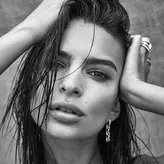 Emily Ratajkowski голая #4385