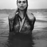 Emily Ratajkowski голая #4787