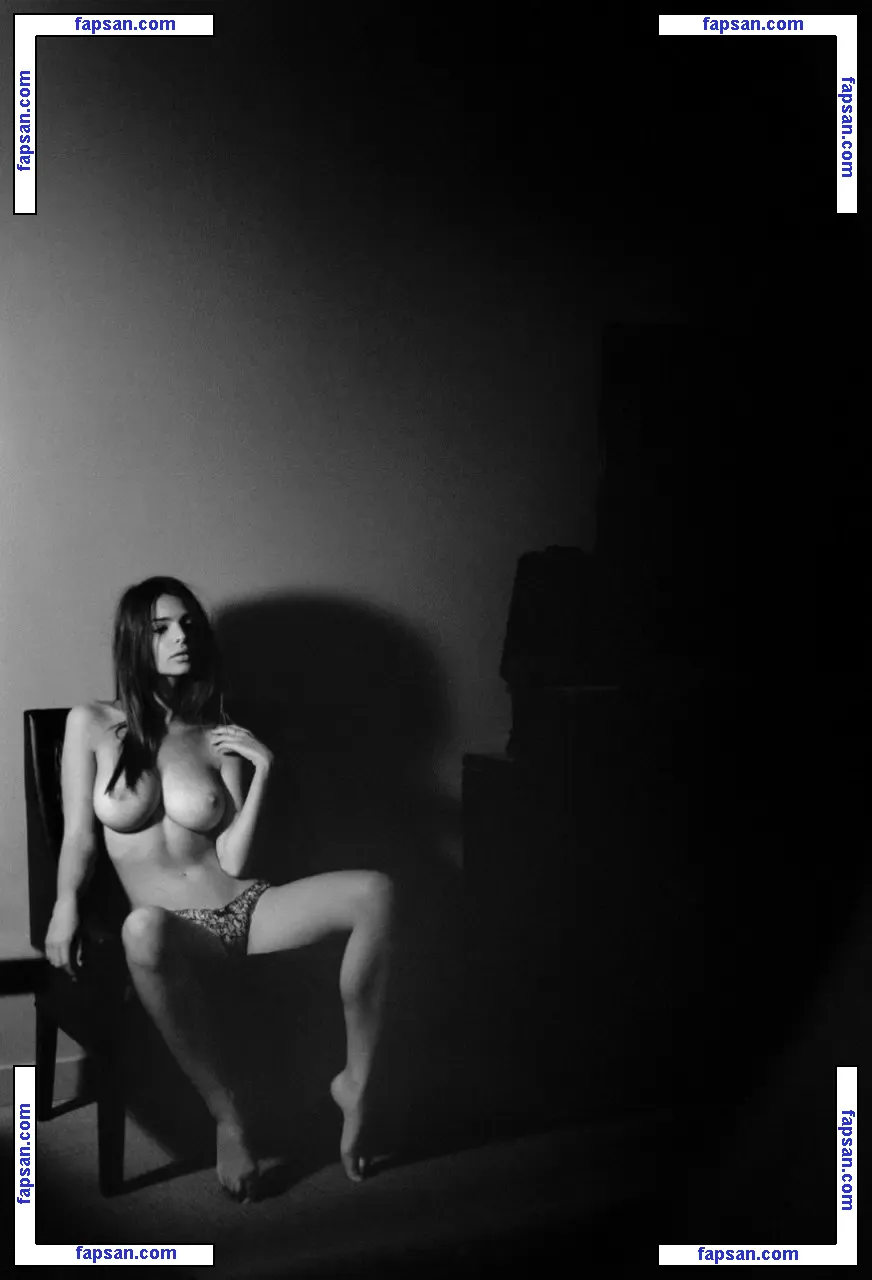Emily Ratajkowski голая фото #5182 с Онлифанс