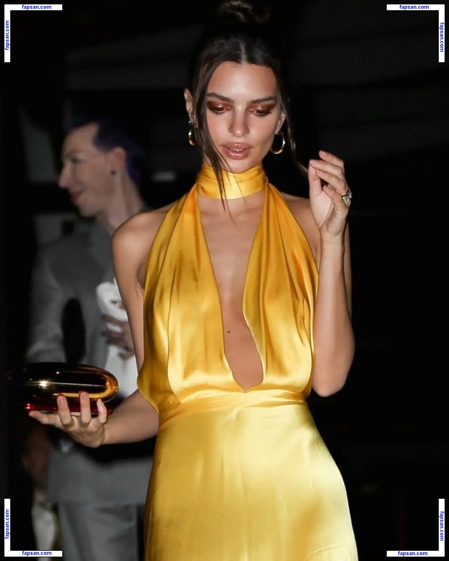 Emily Ratajkowski голая фото #5588 с Онлифанс