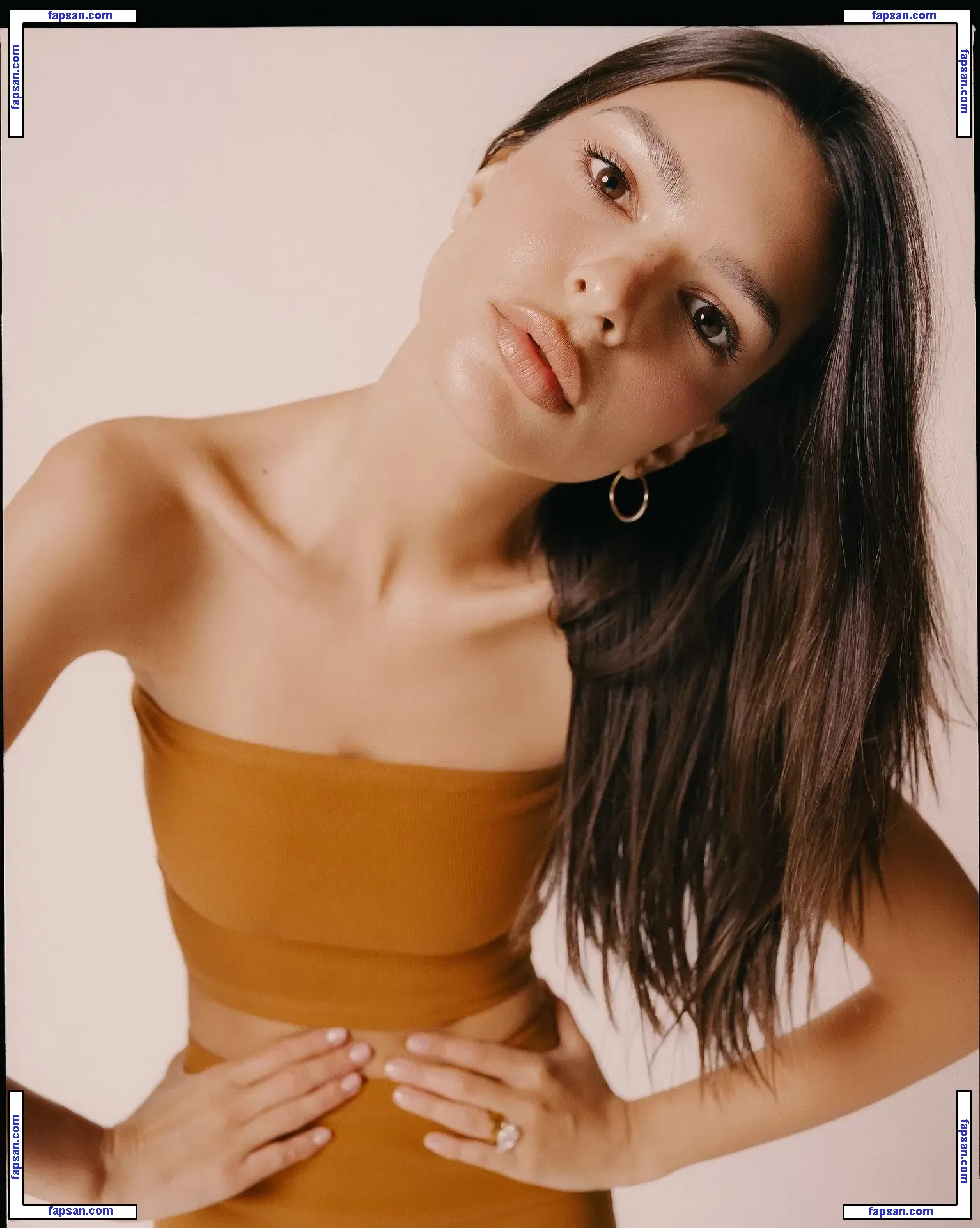 Emily Ratajkowski голая фото #6468 с Онлифанс