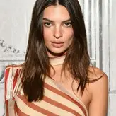 Emily Ratajkowski голая #6271