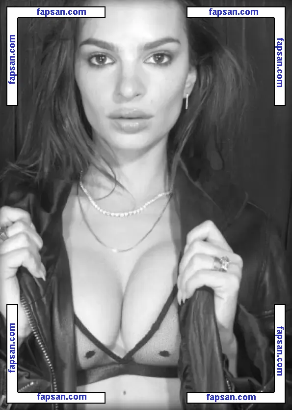 Emily Ratajkowski голая фото #7992 с Онлифанс