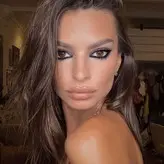 Emily Ratajkowski голая #7002