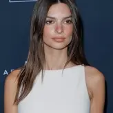 Emily Ratajkowski голая #7772