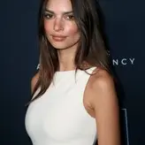 Emily Ratajkowski голая #7786