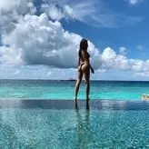 Emily Ratajkowski голая #7800