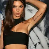 Emily Ratajkowski голая #7905