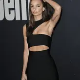 Emily Ratajkowski голая #7914