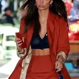 Emily Ratajkowski голая #7930