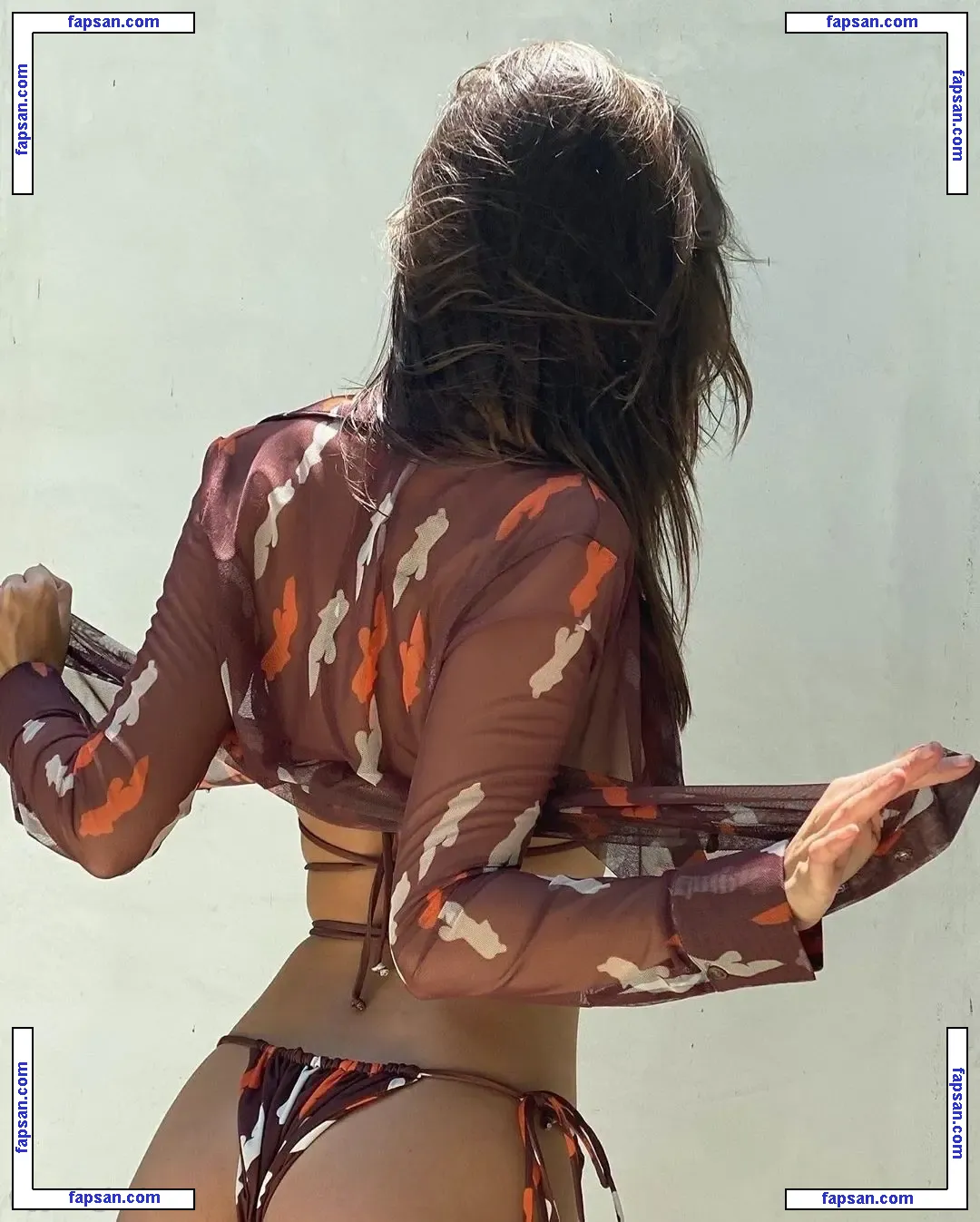 Emily Ratajkowski голая фото #8331 с Онлифанс